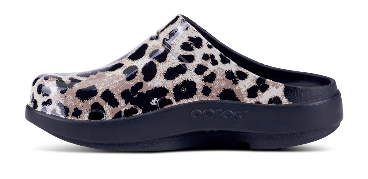 Oofos 1203 Women's OOCLOOG LIMITED EDITION CHEETAH Clogs