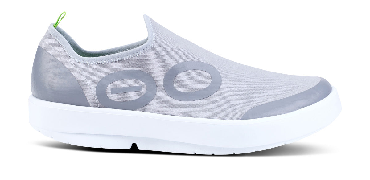 Men's OOmg eeZee Low Shoe - White Gray (SALE)