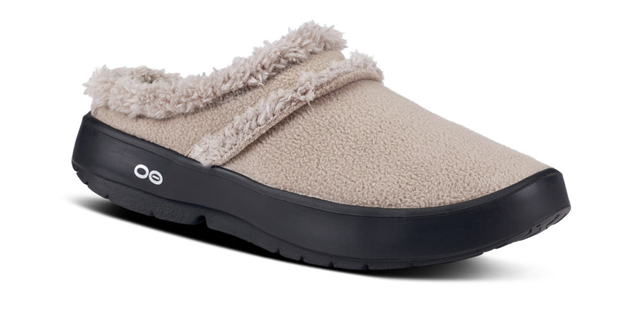 11 Best Slippers For Women Of 2024, Per A Podiatrist And Editors